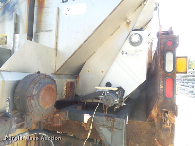 image for item DB6411 2006 International 7400 dump truck