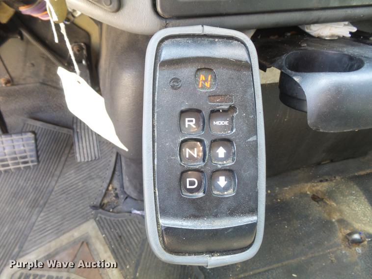 image for item DB6411 2006 International 7400 dump truck