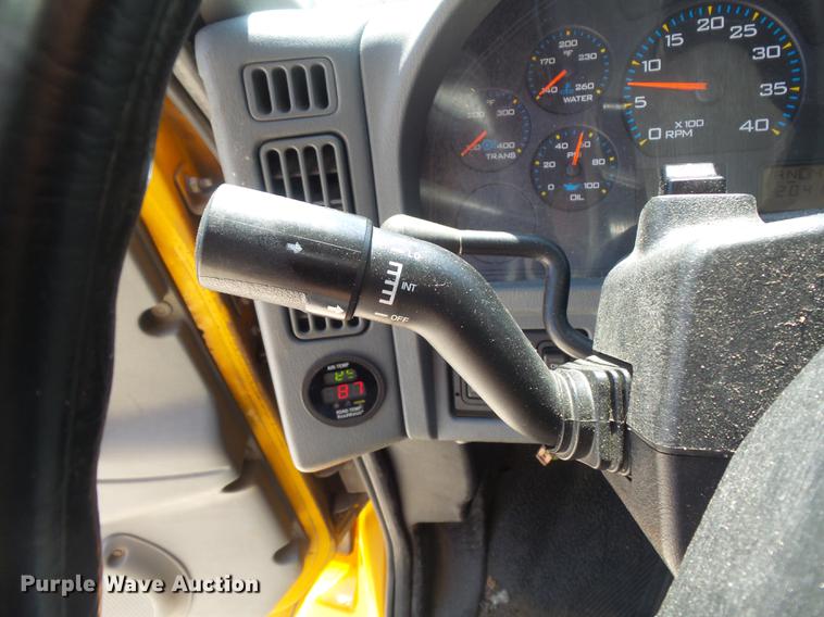 image for item DB6411 2006 International 7400 dump truck