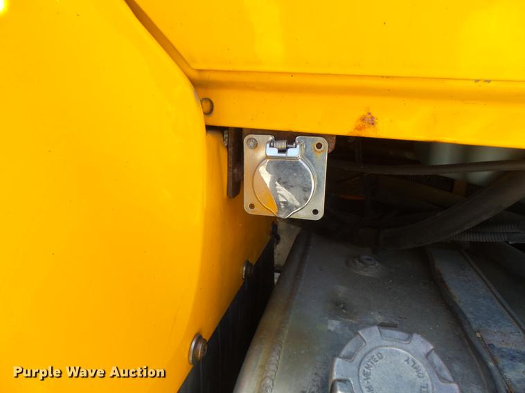 image for item DB6411 2006 International 7400 dump truck