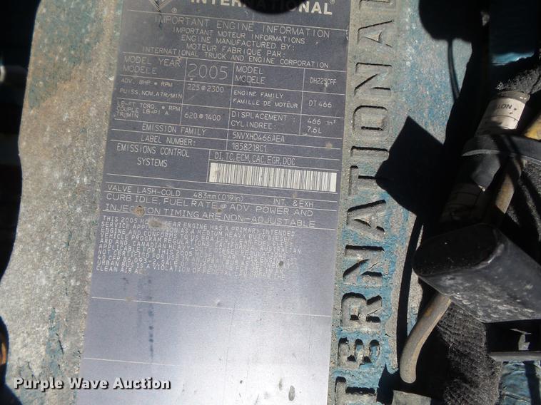 image for item DB6411 2006 International 7400 dump truck