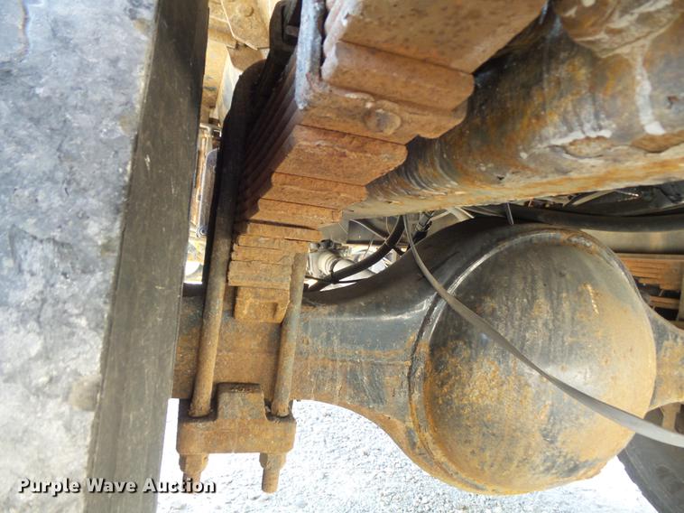 image for item DB6411 2006 International 7400 dump truck