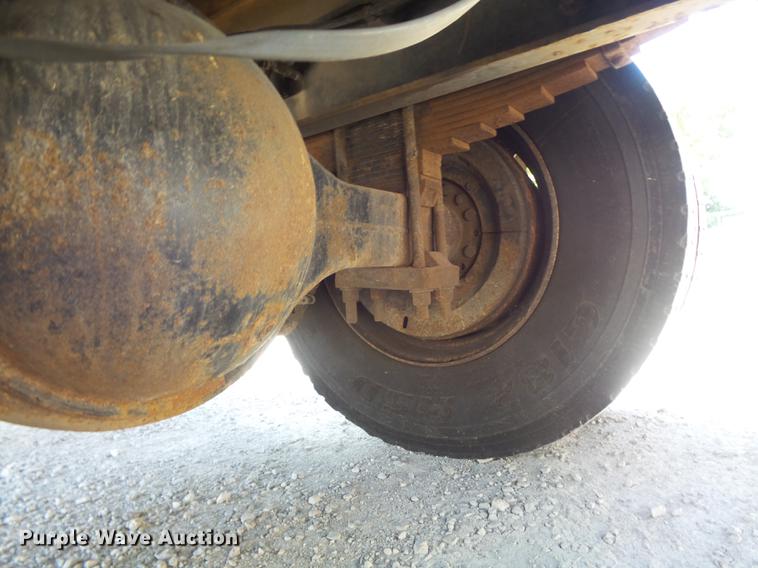 image for item DB6411 2006 International 7400 dump truck