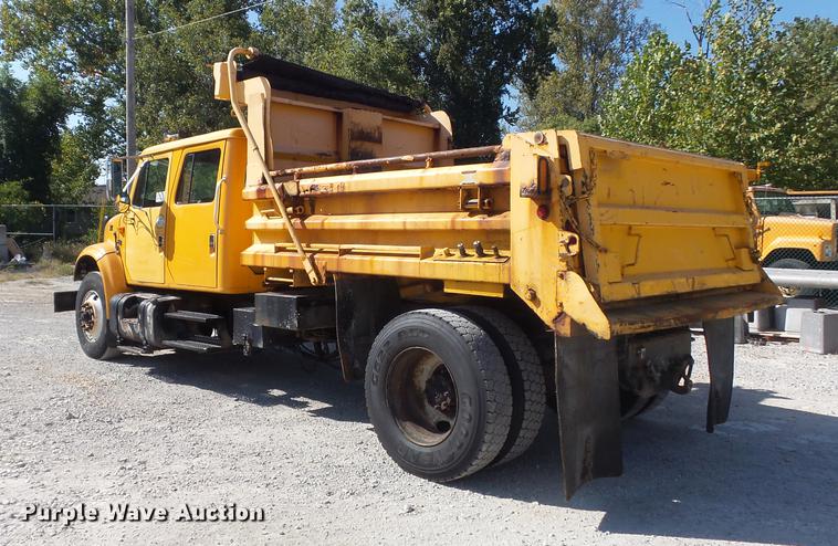 image for item DB6415 2002 International 4900 Crew Cab dump truck