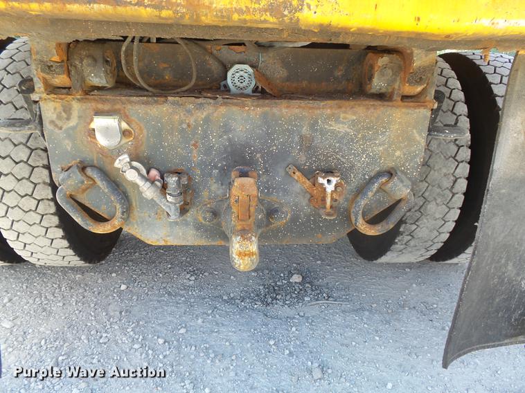 image for item DB6415 2002 International 4900 Crew Cab dump truck