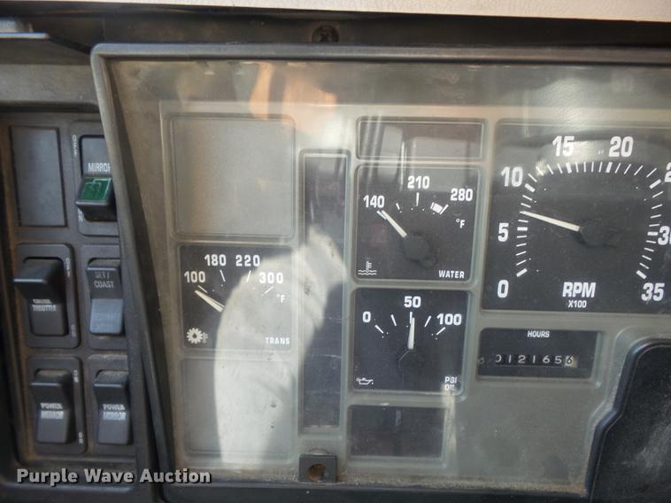 image for item DB6415 2002 International 4900 Crew Cab dump truck