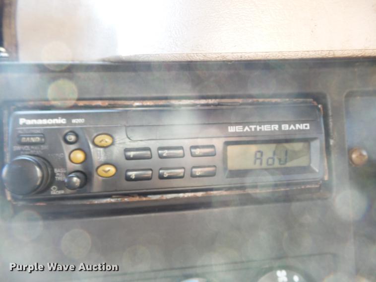 image for item DB6415 2002 International 4900 Crew Cab dump truck