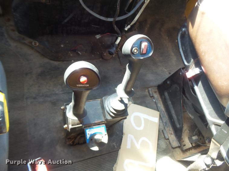 image for item DB6415 2002 International 4900 Crew Cab dump truck