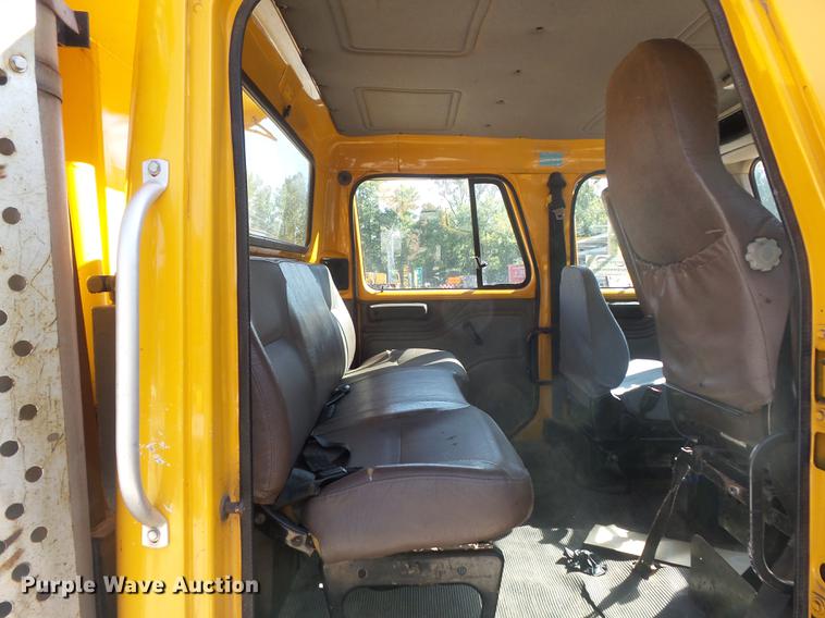 image for item DB6415 2002 International 4900 Crew Cab dump truck