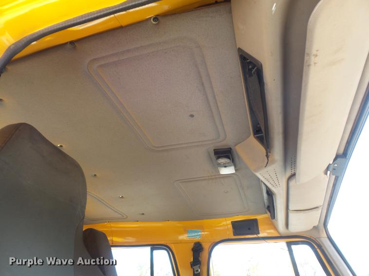 image for item DB6415 2002 International 4900 Crew Cab dump truck