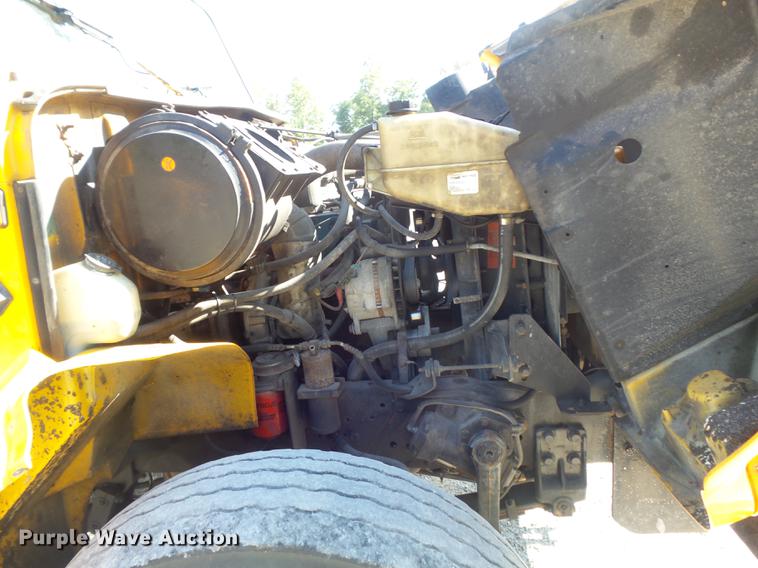 image for item DB6415 2002 International 4900 Crew Cab dump truck