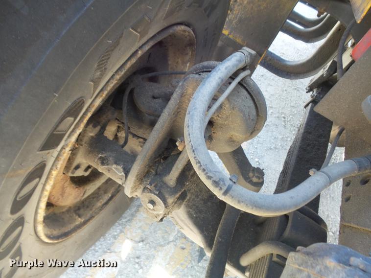 image for item DB6415 2002 International 4900 Crew Cab dump truck