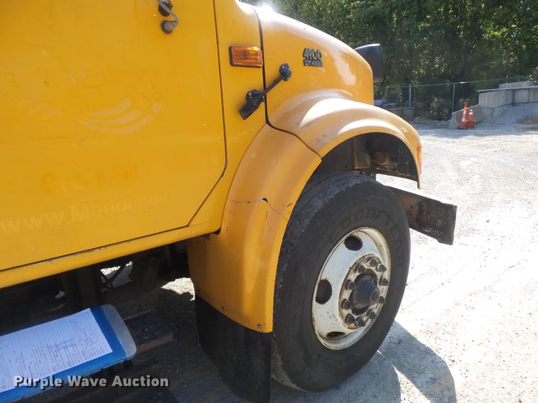 image for item DB6415 2002 International 4900 Crew Cab dump truck