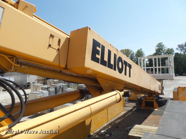 image for item DB6416 2002 International 4900 bucket truck