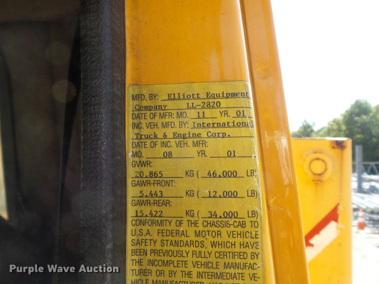 image for item DB6416 2002 International 4900 bucket truck