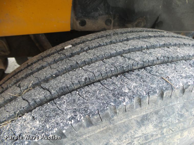 image for item DB7382 1995 International 4900 dump truck