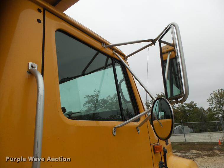 image for item DB7382 1995 International 4900 dump truck