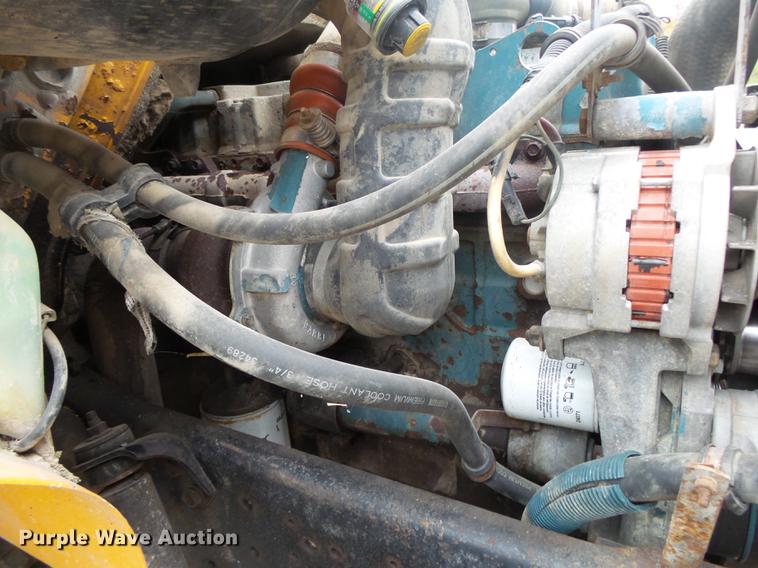 image for item DB7382 1995 International 4900 dump truck