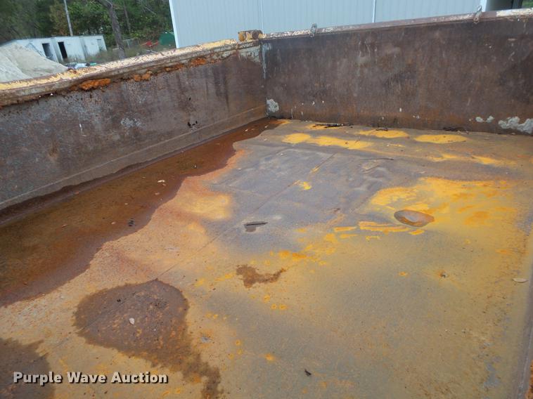 image for item DB7382 1995 International 4900 dump truck