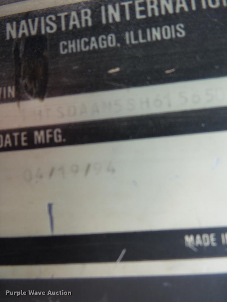 image for item DB7382 1995 International 4900 dump truck