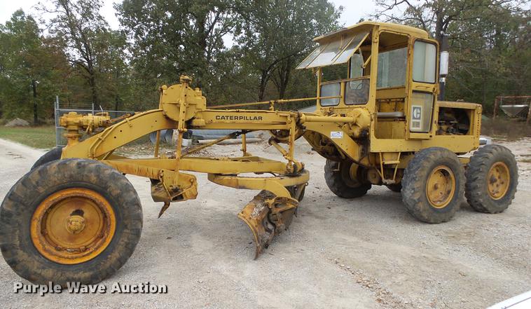 image for item DB7384 1958 Caterpillar 12 rigid frame motor grader