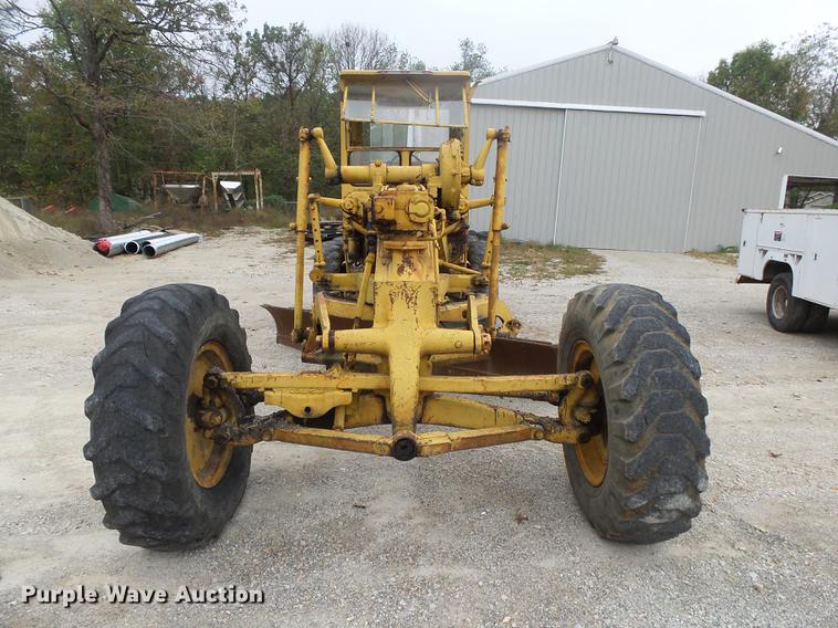 image for item DB7384 1958 Caterpillar 12 rigid frame motor grader