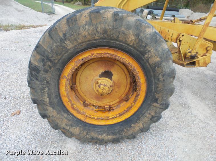 image for item DB7384 1958 Caterpillar 12 rigid frame motor grader