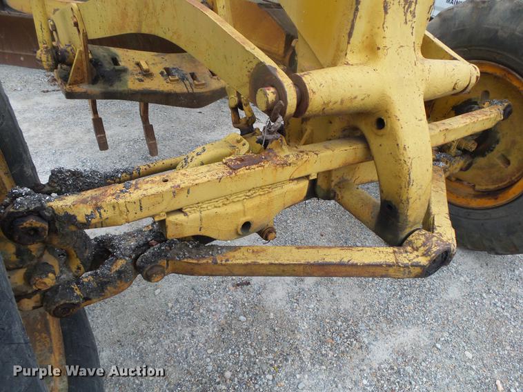 image for item DB7384 1958 Caterpillar 12 rigid frame motor grader