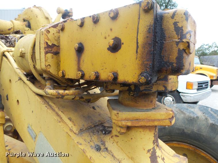 image for item DB7384 1958 Caterpillar 12 rigid frame motor grader