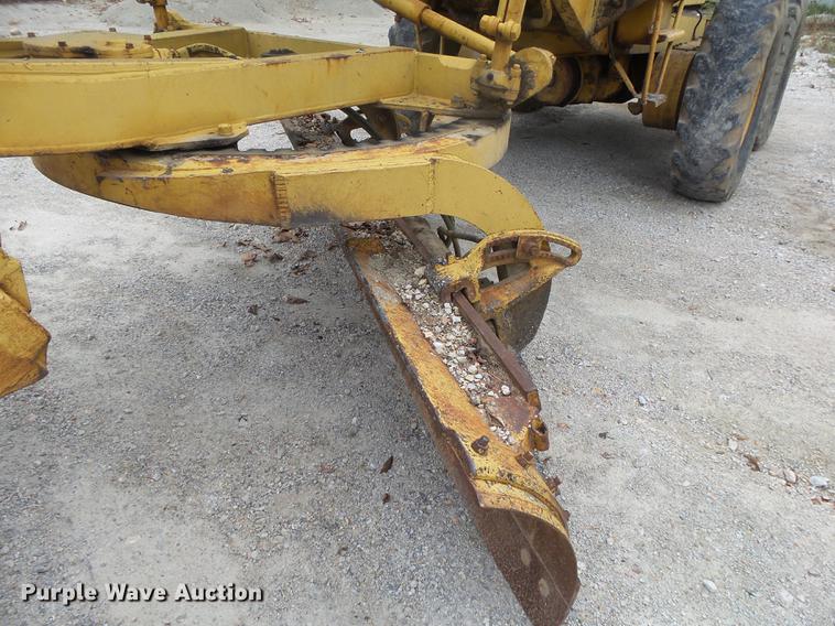 image for item DB7384 1958 Caterpillar 12 rigid frame motor grader