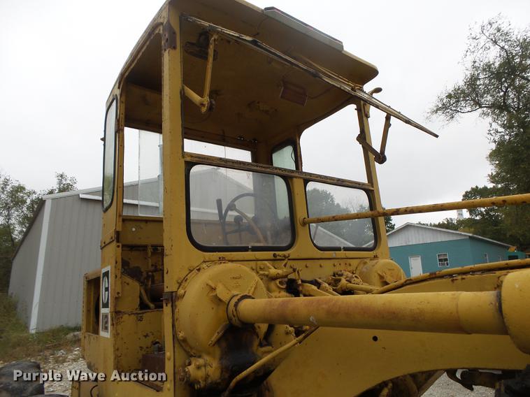 image for item DB7384 1958 Caterpillar 12 rigid frame motor grader