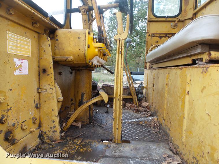 image for item DB7384 1958 Caterpillar 12 rigid frame motor grader