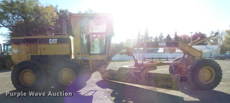 image for item DB8125 2006 Caterpillar 140H VHP Plus motor grader