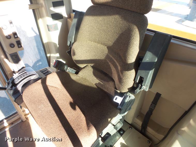 image for item DB8125 2006 Caterpillar 140H VHP Plus motor grader