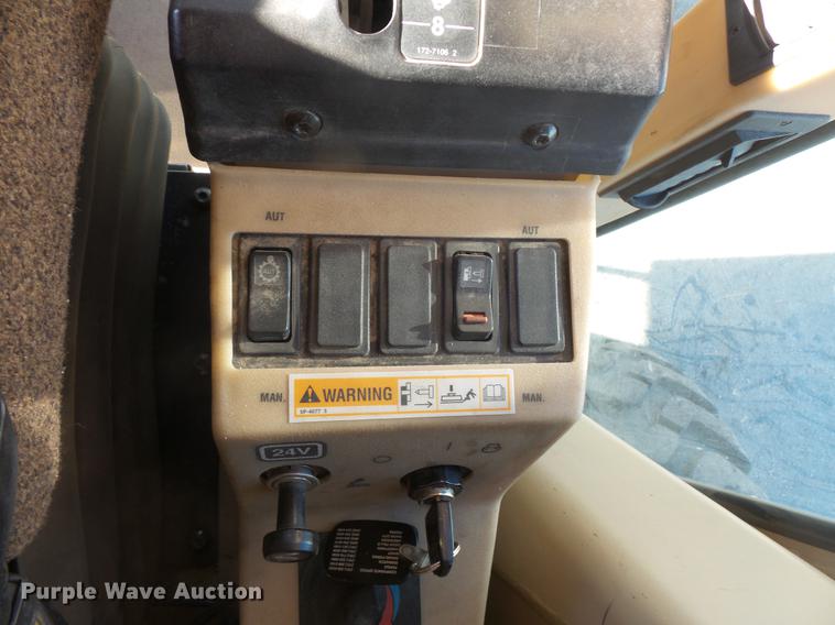 image for item DB8125 2006 Caterpillar 140H VHP Plus motor grader