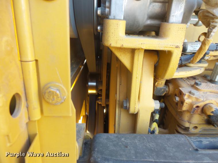 image for item DB8125 2006 Caterpillar 140H VHP Plus motor grader