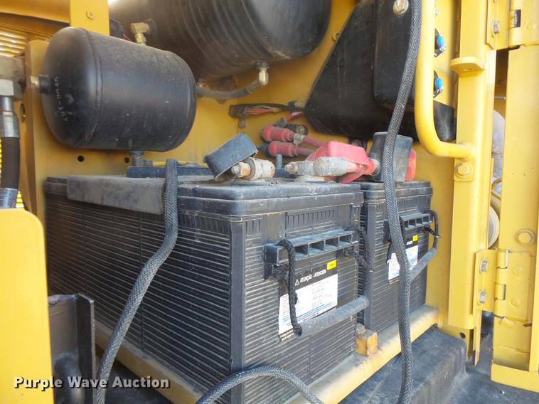 image for item DB8125 2006 Caterpillar 140H VHP Plus motor grader