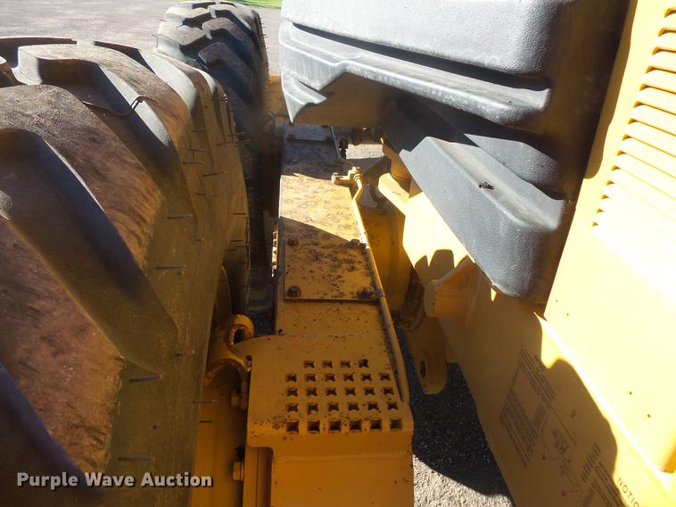 image for item DB8125 2006 Caterpillar 140H VHP Plus motor grader