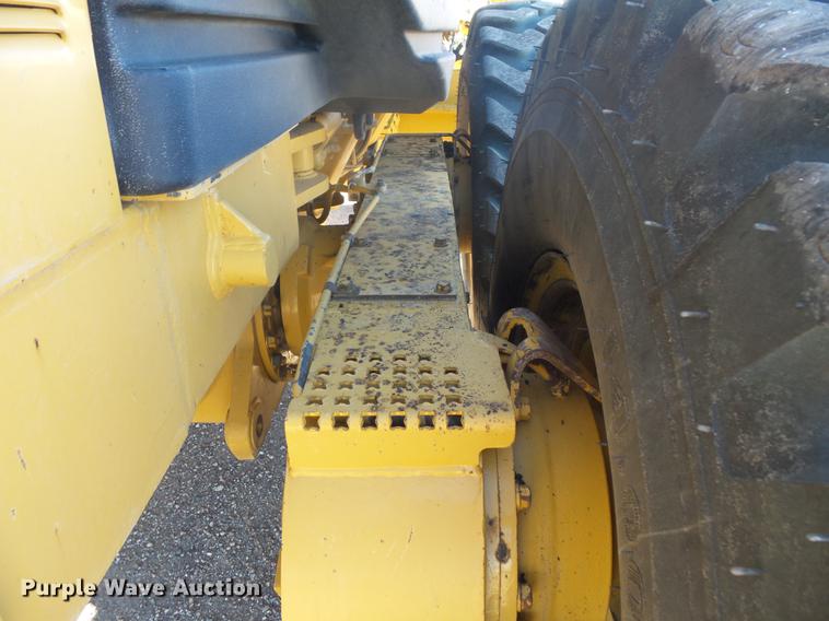 image for item DB8125 2006 Caterpillar 140H VHP Plus motor grader