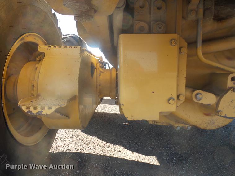 image for item DB8125 2006 Caterpillar 140H VHP Plus motor grader