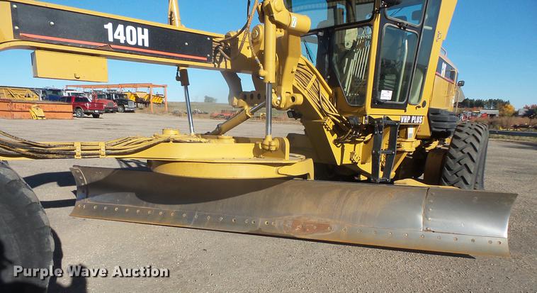 image for item DB8125 2006 Caterpillar 140H VHP Plus motor grader