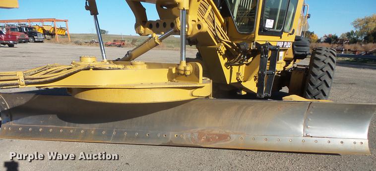 image for item DB8125 2006 Caterpillar 140H VHP Plus motor grader