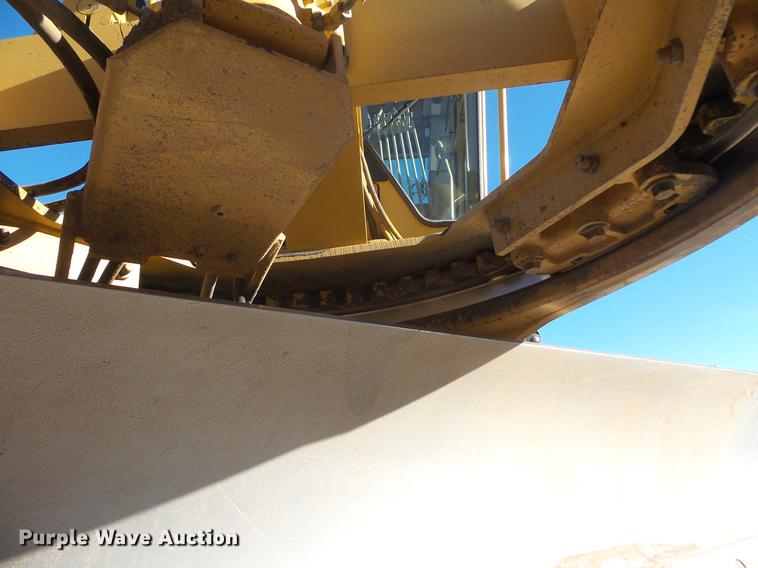 image for item DB8125 2006 Caterpillar 140H VHP Plus motor grader