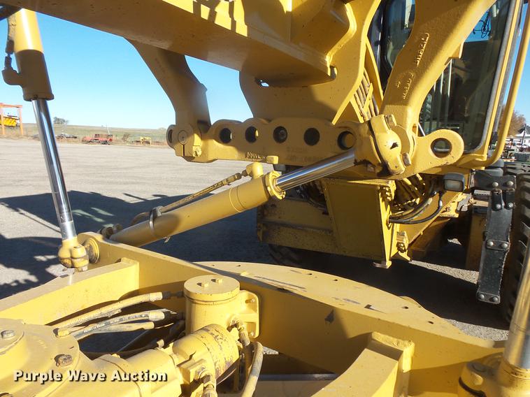 image for item DB8125 2006 Caterpillar 140H VHP Plus motor grader