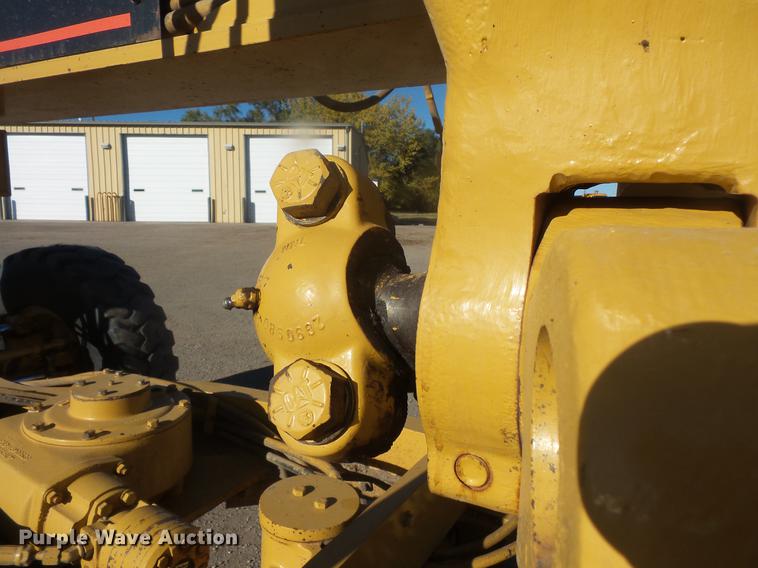 image for item DB8125 2006 Caterpillar 140H VHP Plus motor grader