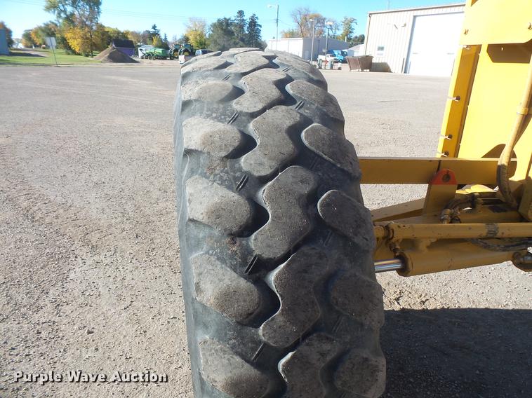 image for item DB8125 2006 Caterpillar 140H VHP Plus motor grader