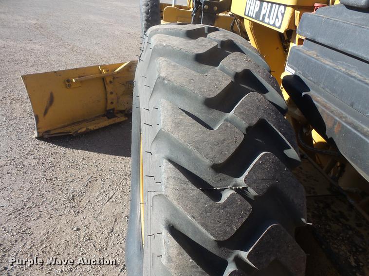 image for item DB8125 2006 Caterpillar 140H VHP Plus motor grader