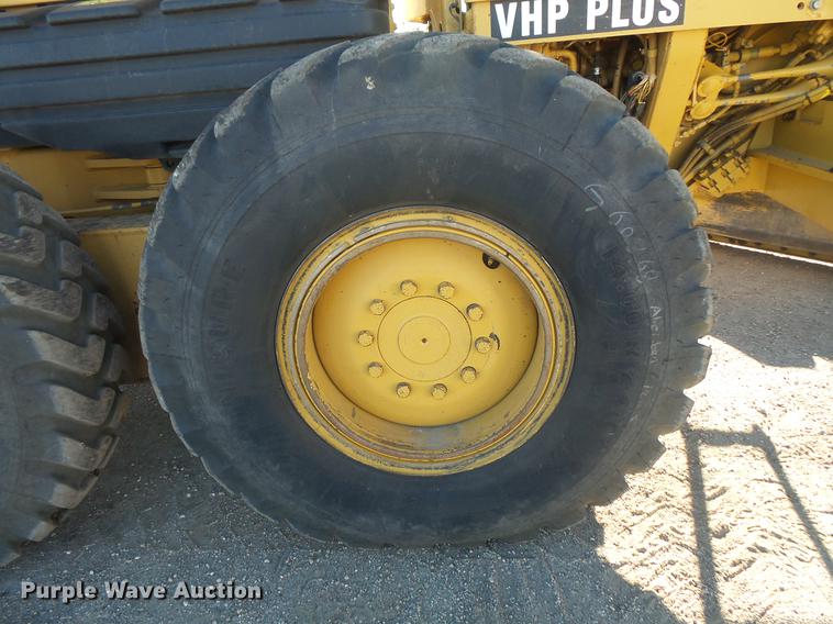 image for item DB8125 2006 Caterpillar 140H VHP Plus motor grader
