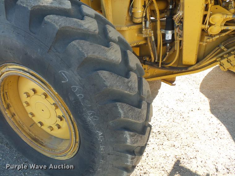 image for item DB8125 2006 Caterpillar 140H VHP Plus motor grader