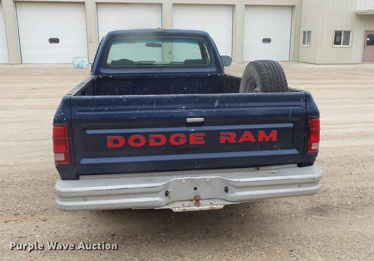 image for item DB8127 1992 Dodge D150 pickup truck